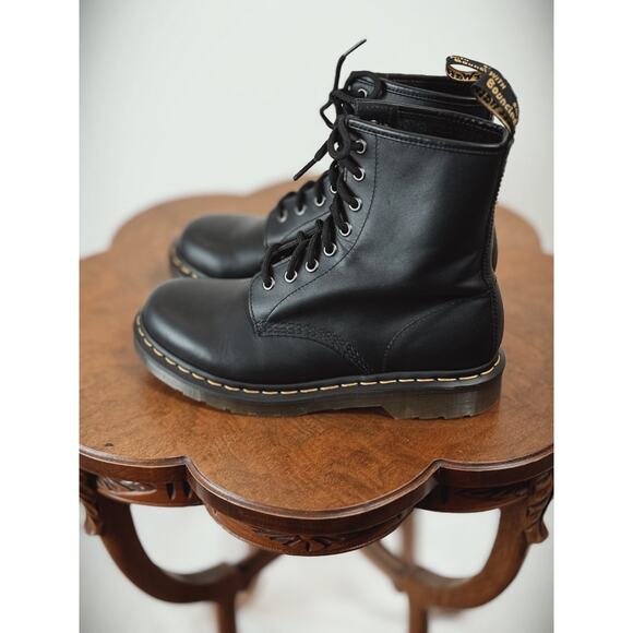 Dr. Martens 1460 Black Lace Up Combat Boot US Women's 8 #0006 Thailand - Picture 2 of 7